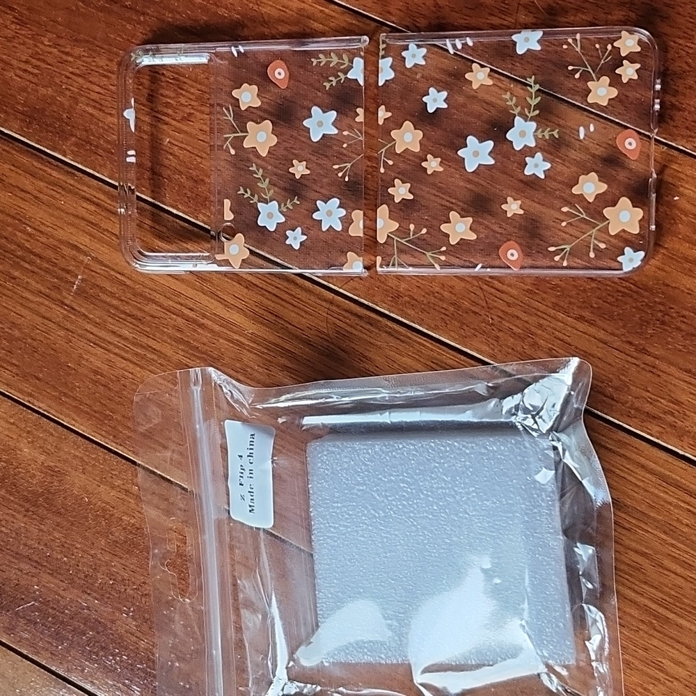 New! Sweet Floral Samsung Galazy Z Flip 4 Phone Case - Picture 4 of 8